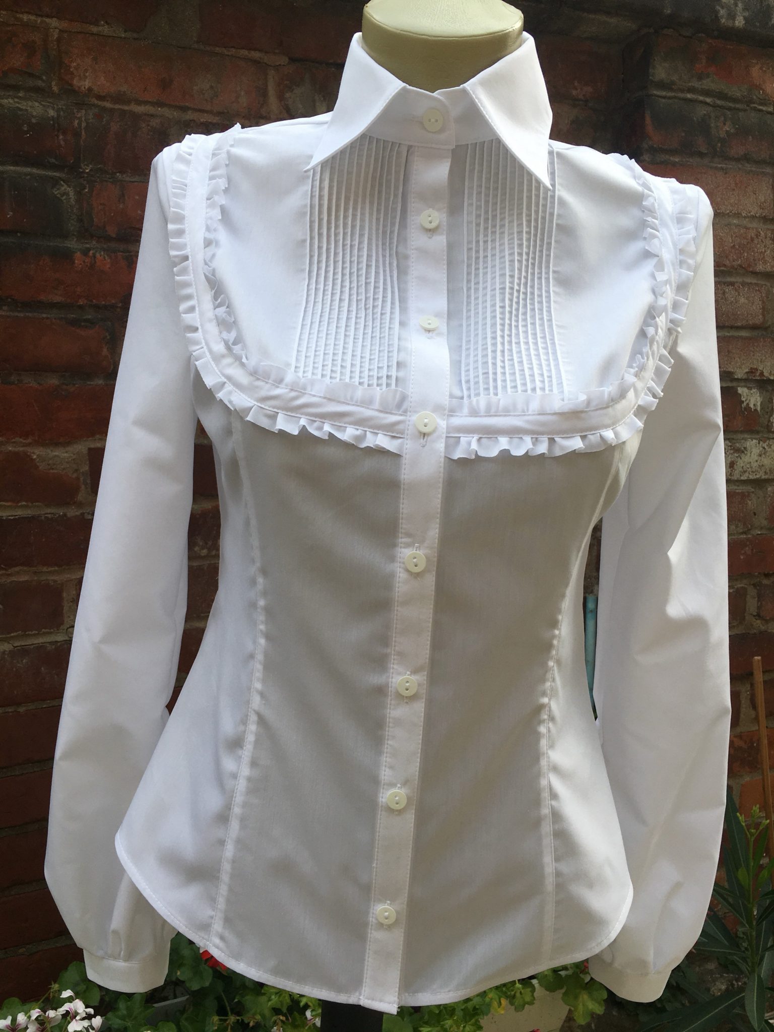 medieval white blouse